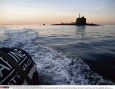 View of the French nuclear-powered attack submarine "Saphir" from a navy commando special operation RIB (rigid inflatable boat), which has left the Toulon port to escort and protect the submarine as it returns to its base after three months at sea.  EXCLUSIVE: Onboard the French nuclear-powered attack submarine "The Saphir", ( Rubis Amethyste Class submarine), one of the six French nuclear attack submarine, after 100-days in operation in Atlantic ocean. The Saphir submarine, 80km off the coast of Brest, returns to the naval base in Toulon South of France. FRANCE-27/09/2012.
(c)QUEMAR BENOIT/20 MINUTES/SIPA *** Local Caption *** 00646709